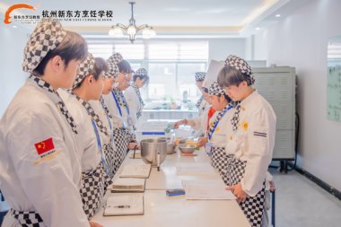 初三畢業(yè)生的另一條“升學(xué)捷徑”——職校